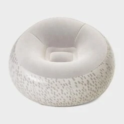 Doughnut Chair